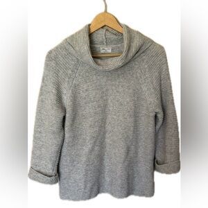 Jillian Nicole Cozy Gray Women's Sweater size Pl petite gray pink blue